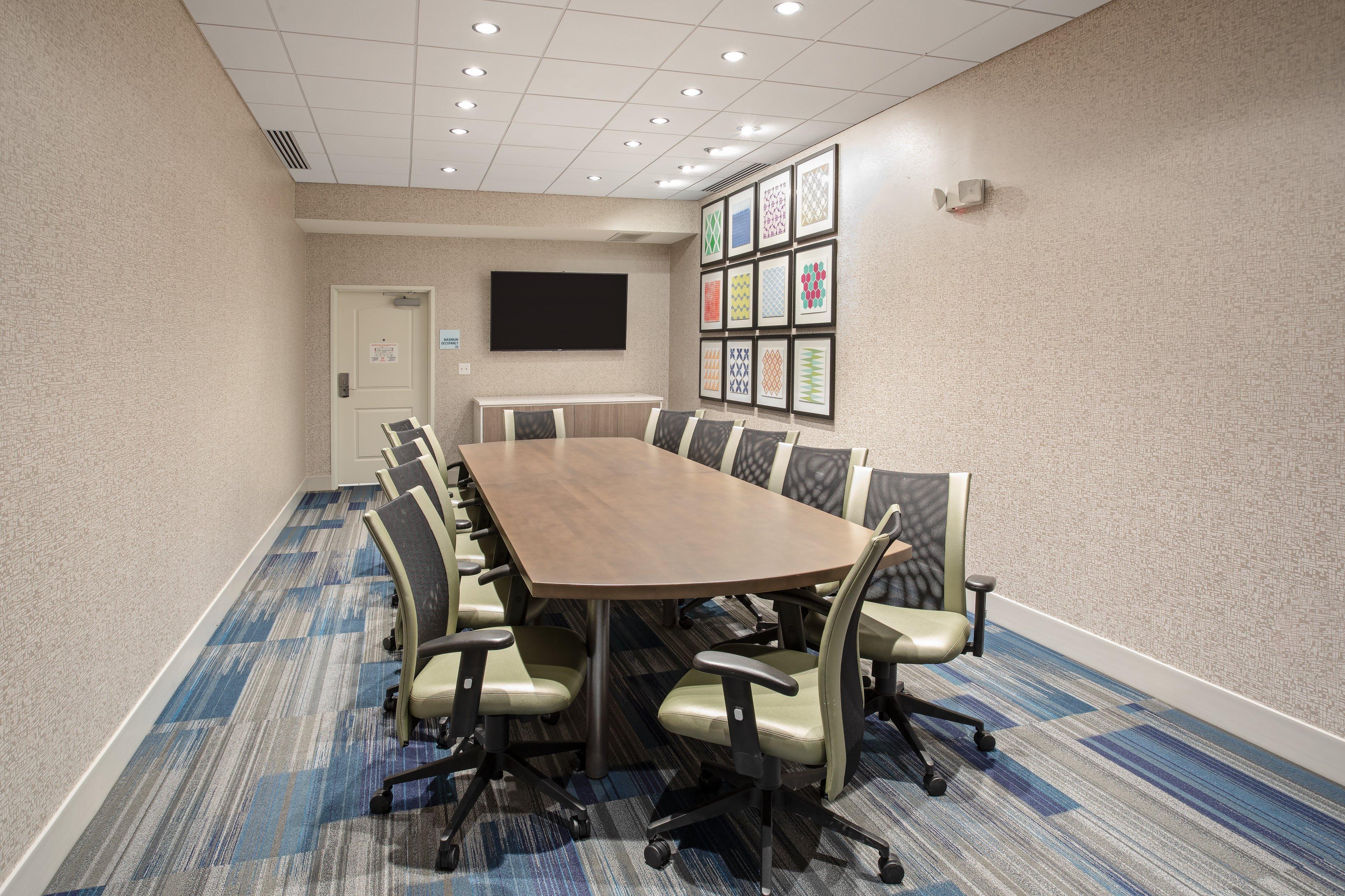 Holiday Inn Express & Suites Great Bend By Ihg מראה חיצוני תמונה