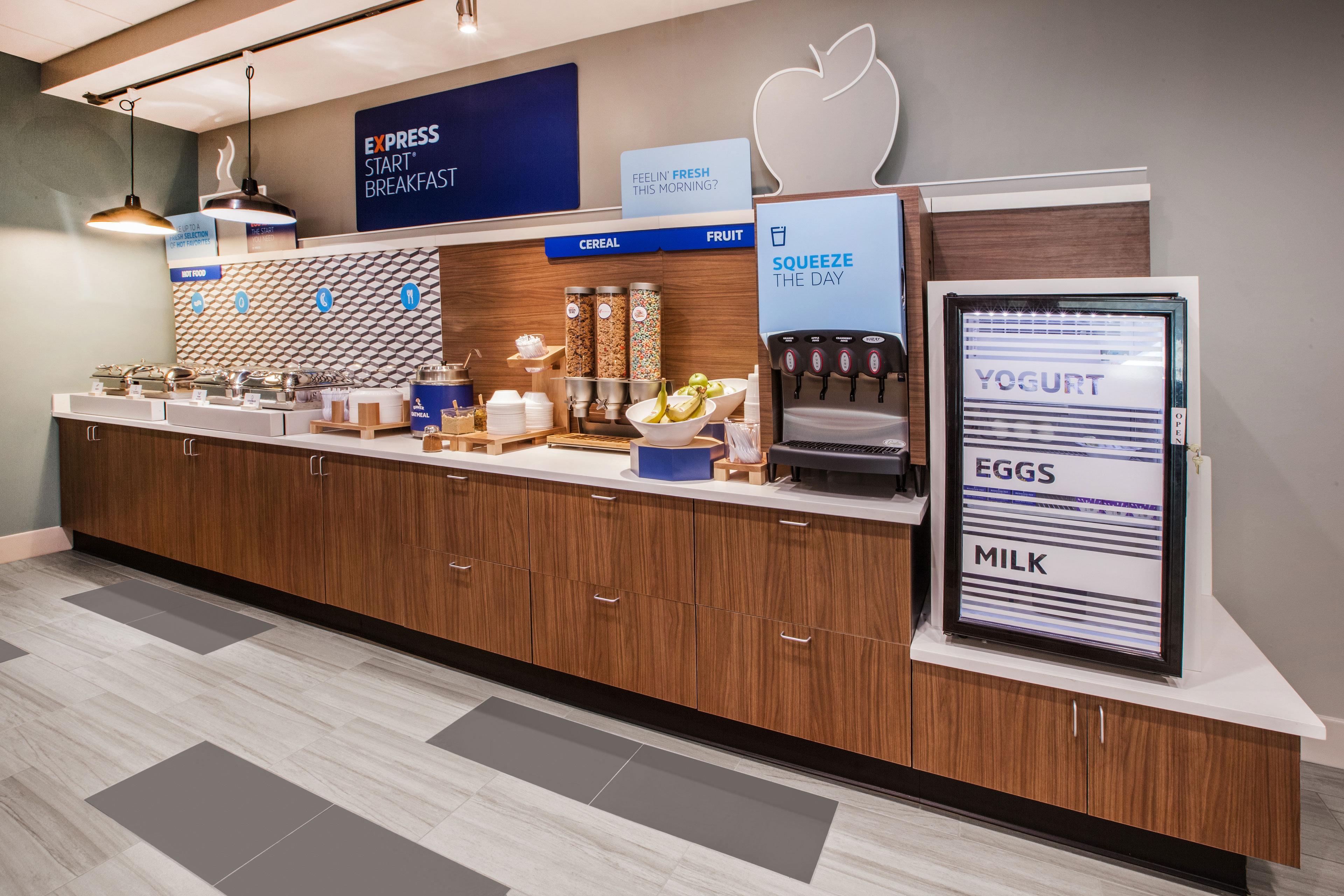 Holiday Inn Express & Suites Great Bend By Ihg מראה חיצוני תמונה